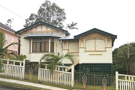 25 Donaldson St, Greenslopes, QLD 4120