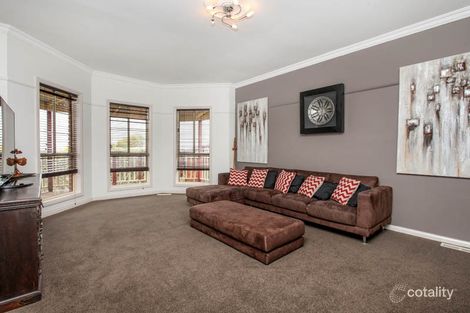 Property photo of 7 Ranleigh Rise Sunbury VIC 3429