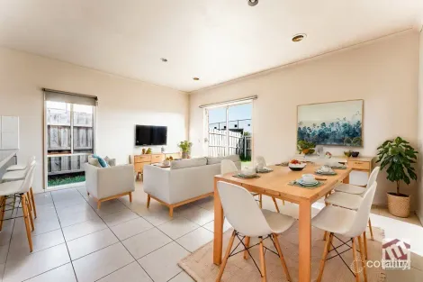 22/17 Crestmont Dr, Melton South, VIC 3338