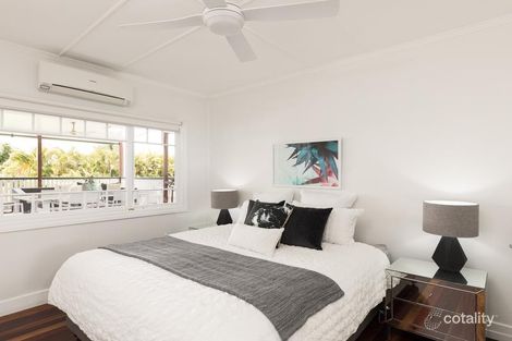 Property photo of 16 Harris Street Hawthorne QLD 4171