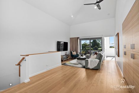 Property photo of 13/6 Stirrat Street Coorparoo QLD 4151
