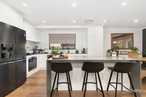 Property photo of 33 Crelga Court Merrimac QLD 4226