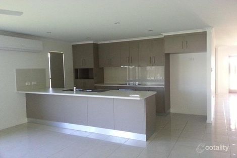 Property photo of 16 Kingslea Court Ooralea QLD 4740