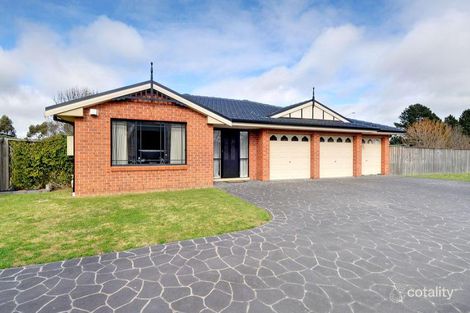Property photo of 17 Inverness Place Bowral NSW 2576