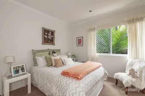 Property photo of 6 Kensington Drive Cooroy QLD 4563