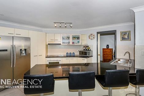 Property photo of 22 Baxter Crescent Forest Lake QLD 4078