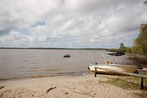 25 Pines Ave, Cooroibah, QLD 4565