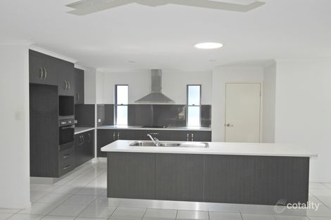 Property photo of 22 Douglas Crescent Rural View QLD 4740