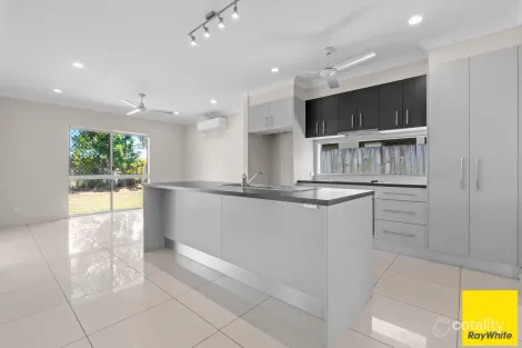 Property photo of 47 Flagstone Terrace Smithfield QLD 4878