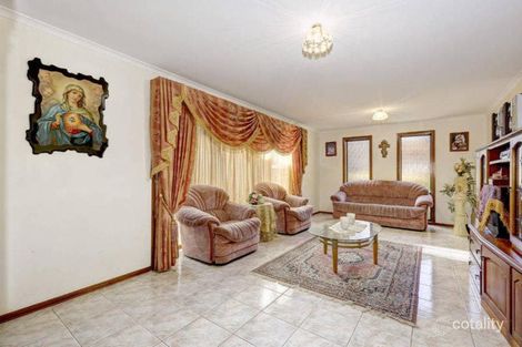 Property photo of 11 Aster Close Meadow Heights VIC 3048