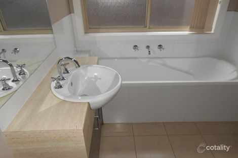 Property photo of 10 Roslyn Park Drive Harkness VIC 3337