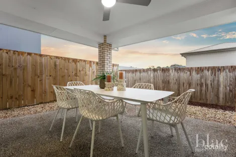 Property photo of 49 Bemina Crescent Spring Mountain QLD 4300