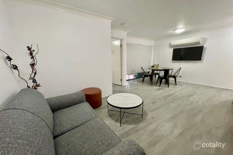 Property photo of 37/11-17 Philip Avenue Broadbeach QLD 4218