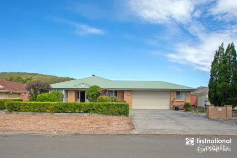 4 Bass Cl, Corlette, NSW 2315