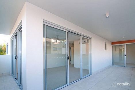 Property photo of 1/36 Third Avenue Sandgate QLD 4017