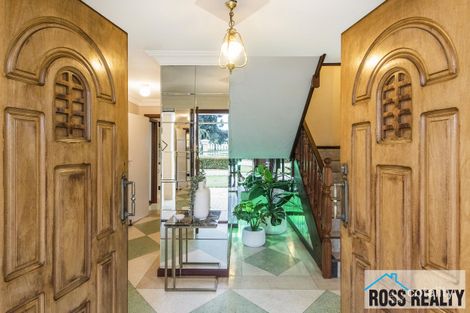 Property photo of 4 Siddeley Place Dianella WA 6059