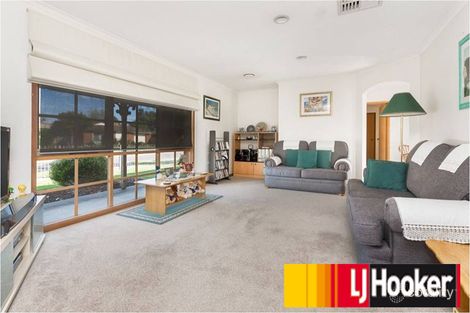 Property photo of 2 Fleetwood Drive Narre Warren VIC 3805