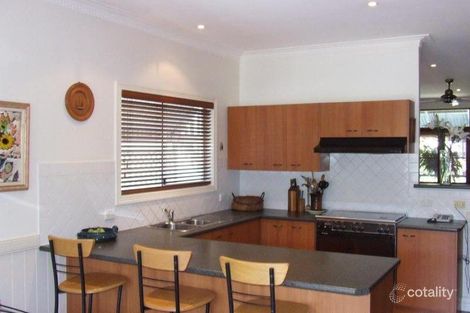 Property photo of 10 Thynne Avenue Norman Park QLD 4170