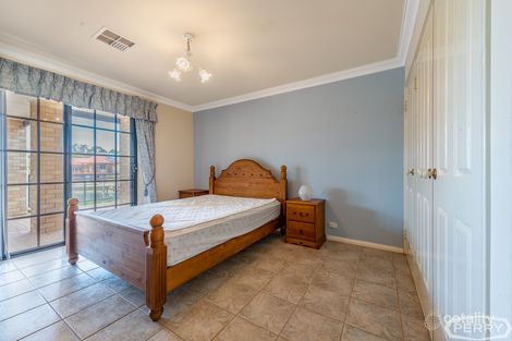 Property photo of 5 Eunamara Retreat Halls Head WA 6210