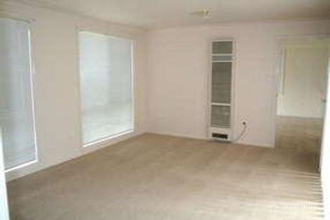 Property photo of 10 Brickendon Court Wattle Grove NSW 2173