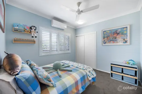 Property photo of 32 Monaro Circuit Mount Louisa QLD 4814