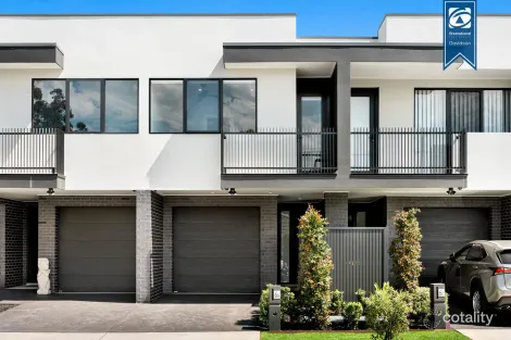 Property photo of 6B Templeton Crescent Moorebank NSW 2170