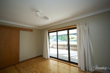 Property photo of 3 Surrey Place Hackham SA 5163