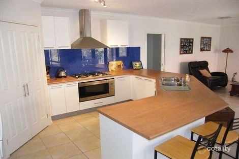 Property photo of 22 Marisa Crescent Berwick VIC 3806