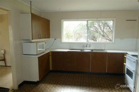 Property photo of 11 Hughes Street Dysart QLD 4745
