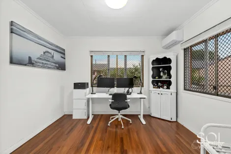 Property photo of 7 Girraman Street Chermside West QLD 4032