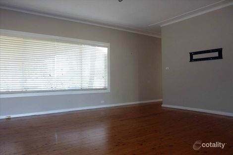 Property photo of 14 Taloma Street Picnic Point NSW 2213