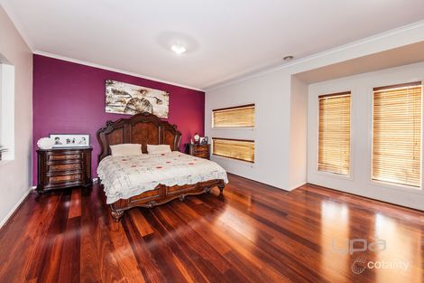Property photo of 14 Hurlingham Place Caroline Springs VIC 3023