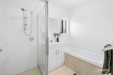 Property photo of 1 Mount Barney Crescent Park Ridge QLD 4125