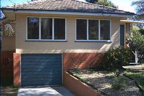 28 Rutherford St, Stafford Heights, QLD 4053