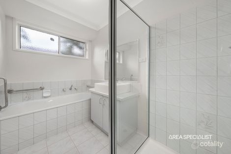 Property photo of 45 Edeys Run Hampton Park VIC 3976