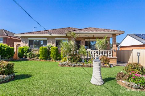 4 Kingsley Dr, Lake Heights, NSW 2502
