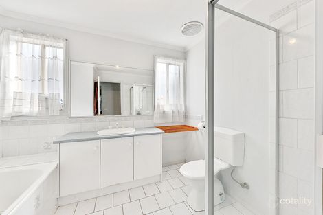 Property photo of 72 Rowes Road Werribee VIC 3030