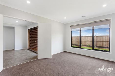 Property photo of 13 Periwinkle Crescent Wallan VIC 3756
