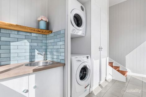 Property photo of 45 Wondall Road Wynnum West QLD 4178