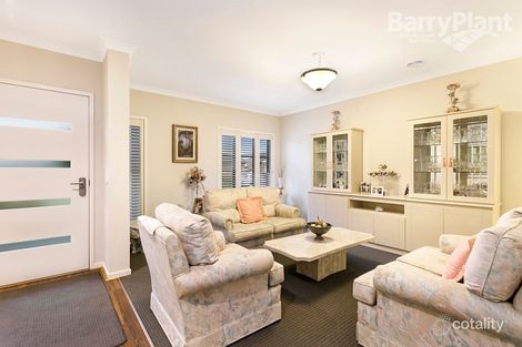 Property photo of 21 Peregrine Street Cranbourne North VIC 3977