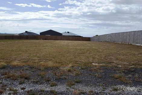 Property photo of 7 Cyprus Crescent Yarragon VIC 3823