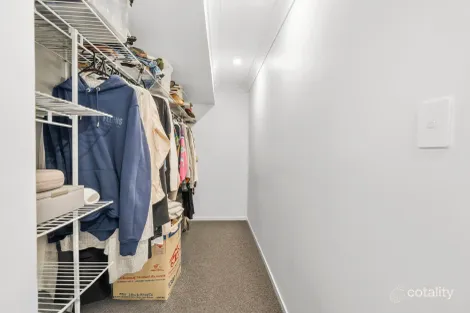 Property photo of 11 Hann Close Rural View QLD 4740