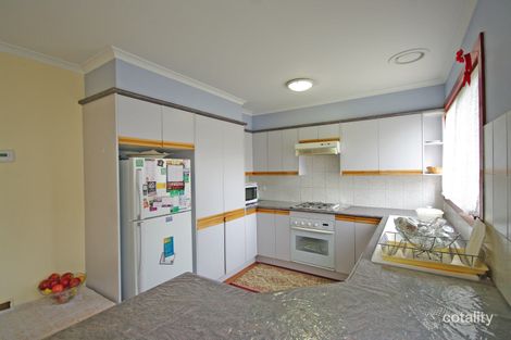 Property photo of 10 Lauriston Drive Endeavour Hills VIC 3802