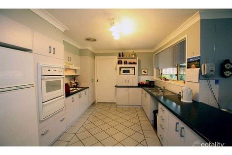 Property photo of 8 Roscrea Crescent Mount Hutton NSW 2290