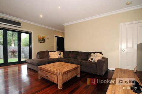 Property photo of 2/1172 Centre Road Clarinda VIC 3169