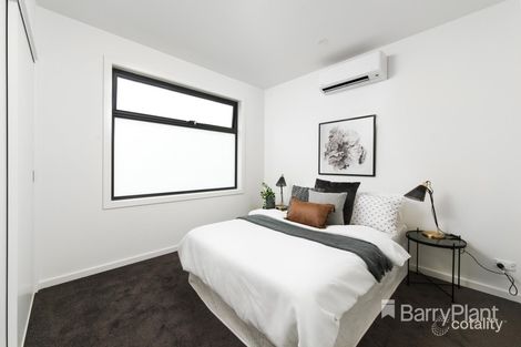 Property photo of 13 Jessie Hunter Street Hadfield VIC 3046