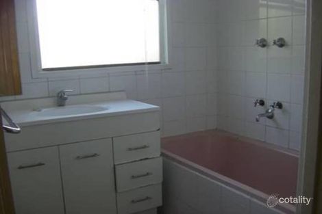 Property photo of 4 Gosford Crescent Broadmeadows VIC 3047