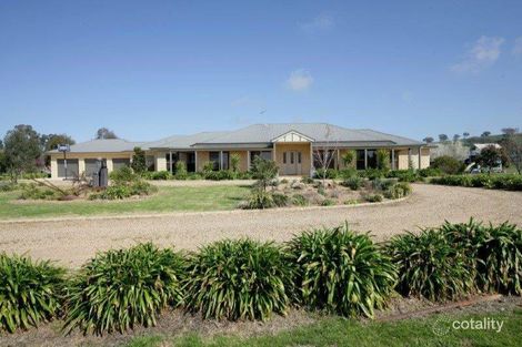 Property photo of 6 Glenoak Drive Springvale NSW 2650