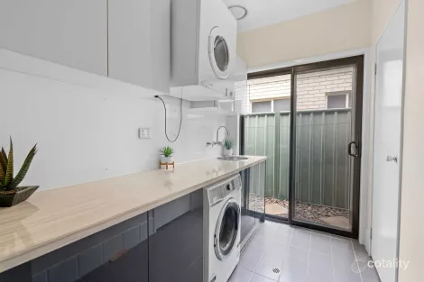 Property photo of 17 Mallard Crescent Mawson Lakes SA 5095