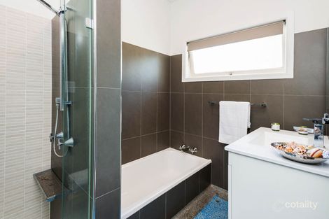 Property photo of 27 Joachim Street Holland Park West QLD 4121